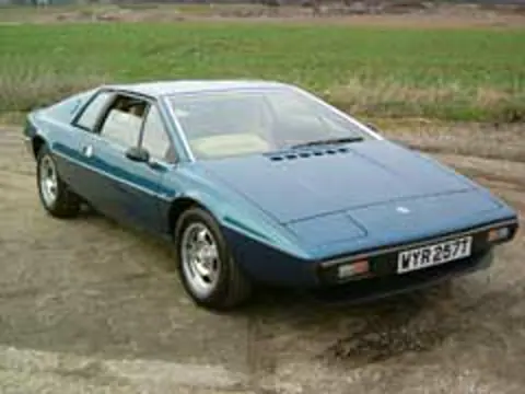 Lotus Esprit S1 chassis 330G registration WYR 257T historical archive photograph 13