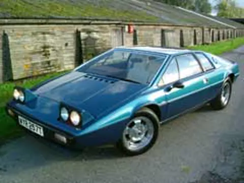 Lotus Esprit S1 chassis 330G registration WYR 257T historical archive photograph 10