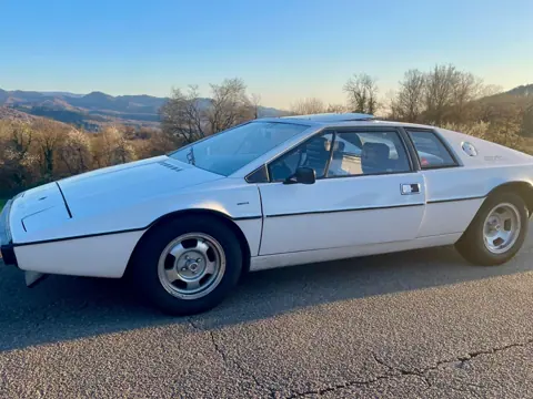 Lotus Esprit S1 chassis 414H registration P PW 306H historical archive photograph 1