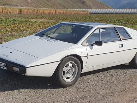 Lotus Esprit S1 chassis 414H registration P PW 306H historical archive photograph 2