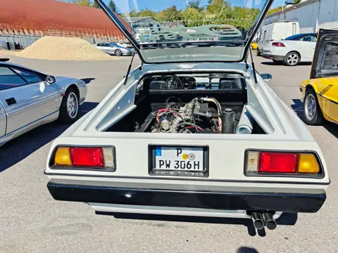 Lotus Esprit S1 chassis 414H registration P PW 306H historical archive photograph 3