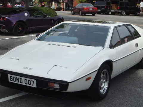 Lotus Esprit S1 chassis 104G registration BOND 007 historical archive photograph 2