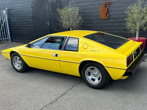 Lotus Esprit S1 chassis 105J historical archive photograph 3
