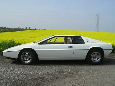 Lotus Esprit S1 chassis 108G registration RWO 503R and 77 MF historical archive photograph 7