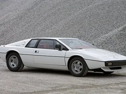 Lotus Esprit S1 chassis 112J historical archive photograph 8