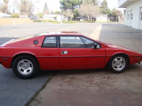 Lotus Esprit S1 chassis 114H registration 3LOB198 historical archive photograph 6