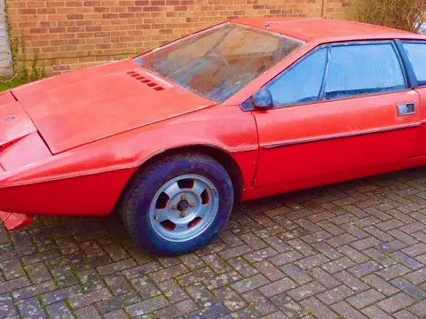 Lotus Esprit S1 chassis 118G historical archive photograph 1