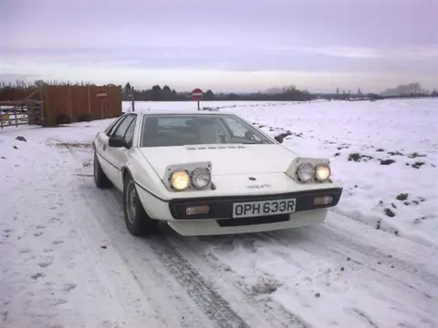 Lotus Esprit S1 chassis 127G registration OPH 633R historical archive photograph 7