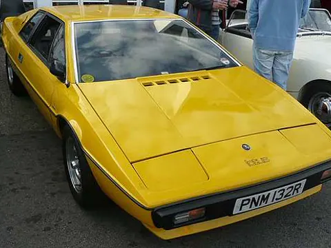 Lotus Esprit S1 chassis 131G_TEANSFERED TO 145G historical archive photograph 11