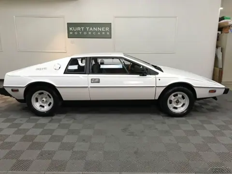 Lotus Esprit S1 chassis 137H registration RB2GT historical archive photograph 9
