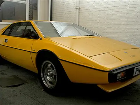 Lotus Esprit S1 chassis 145G registration PNM 132R historical archive photograph 12