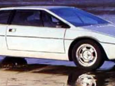 Lotus Esprit S1 chassis 152G registration OPH 606R and 3919 WX historical archive photograph 3