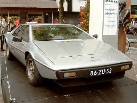 Lotus Esprit S1 chassis 155J registration OBK 759 and 86 ZU 52 historical archive photograph 1