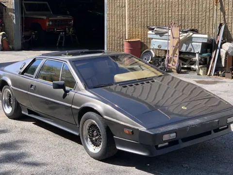 Lotus Esprit S1 chassis 169H historical archive photograph 14