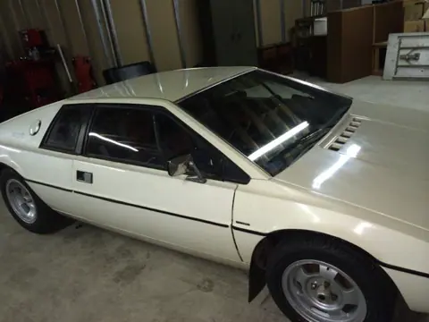 Lotus Esprit S1 chassis 207H historical archive photograph 4