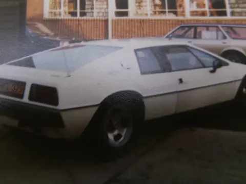 Lotus Esprit S1 chassis 210G registration RCL 371R historical archive photograph 2