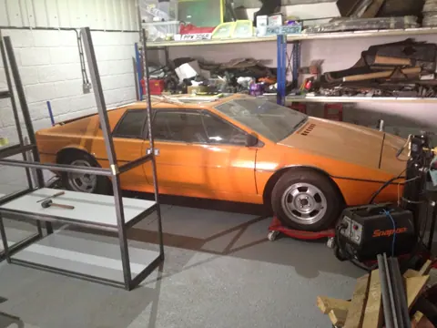 Lotus Esprit S1 chassis 216G registration XOD 470S historical archive photograph 7