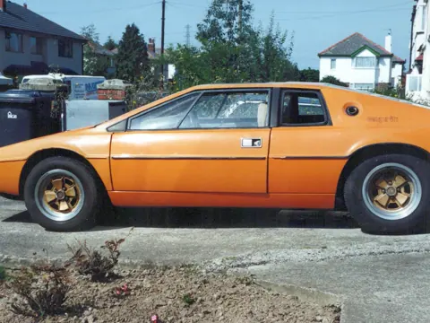 Lotus Esprit S1 chassis 216G registration XOD 470S historical archive photograph 43