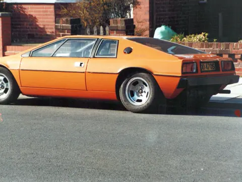 Lotus Esprit S1 chassis 216G registration XOD 470S historical archive photograph 25