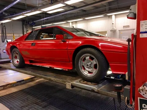 Lotus Esprit S1 chassis 223G registration RCL 372R historical archive photograph 3