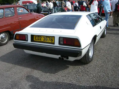 Lotus Esprit S1 chassis 225G registration TLJ 985R and PPW 306P historical archive photograph 2