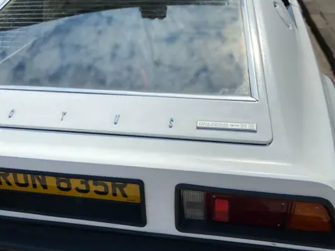 Lotus Esprit S1 chassis 226G registration RON 835R historical archive photograph 8