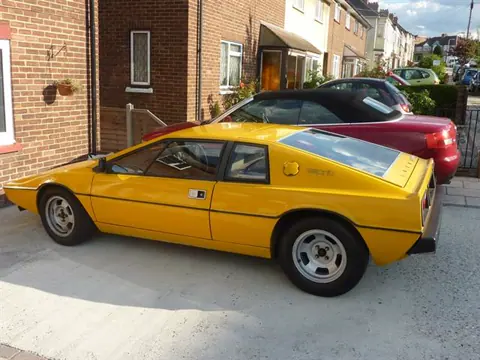 Lotus Esprit S1 chassis 226G registration RON 835R historical archive photograph 28