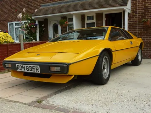 Lotus Esprit S1 chassis 226G registration RON 835R historical archive photograph 10