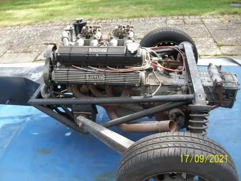 Lotus Esprit S1 chassis 234G registration RHV 800R and 335 FKM historical archive photograph 8