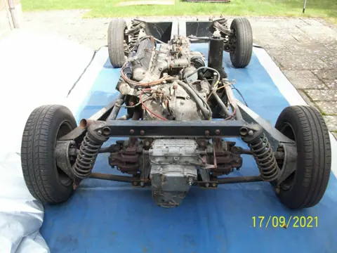 Lotus Esprit S1 chassis 234G registration RHV 800R and 335 FKM historical archive photograph 4