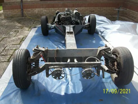 Lotus Esprit S1 chassis 234G registration RHV 800R and 335 FKM historical archive photograph 9