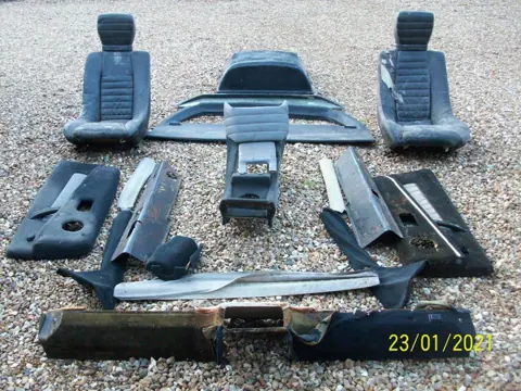 Lotus Esprit S1 chassis 234G registration RHV 800R and 335 FKM historical archive photograph 5
