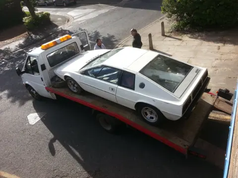 Lotus Esprit S1 chassis 240G registration UNO 354R historical archive photograph 4