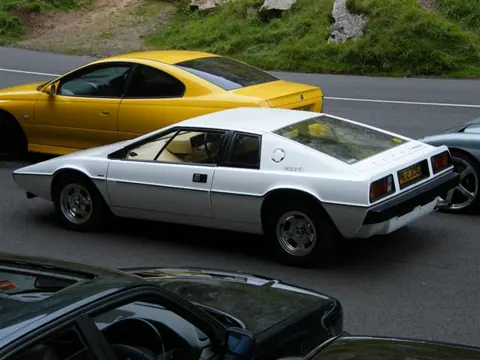Lotus Esprit S1 chassis 270G registration 600 LOT and XPE 230S historical archive photograph 22