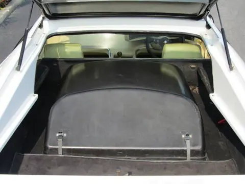 Lotus Esprit S1 chassis 270G registration 600 LOT and XPE 230S historical archive photograph 4