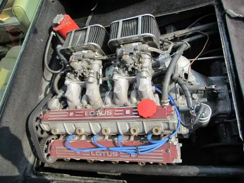 Lotus Esprit S1 chassis 270G registration 600 LOT and XPE 230S historical archive photograph 3