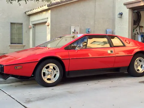 Lotus Esprit S1 chassis 271H registration OCC 110R and BPP 6303 historical archive photograph 51