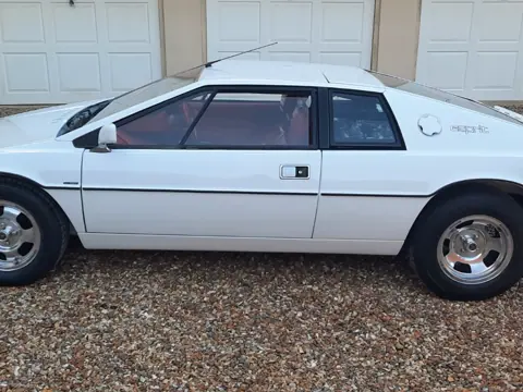 Lotus Esprit S1 chassis 298G registration VOP 200S historical archive photograph 2