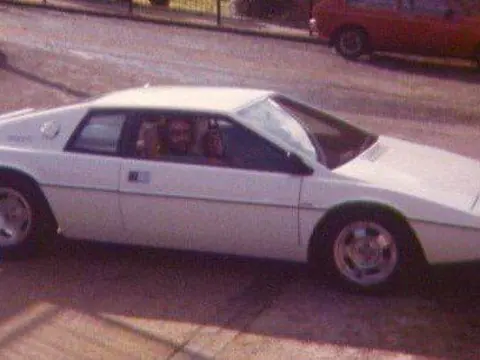 Lotus Esprit S1 chassis 307G registration ACL 909S historical archive photograph 1