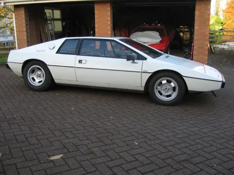 Lotus Esprit S1 chassis 321G registration VPK 92S historical archive photograph 4