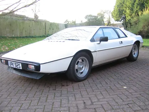 Lotus Esprit S1 chassis 321G registration VPK 92S historical archive photograph 5