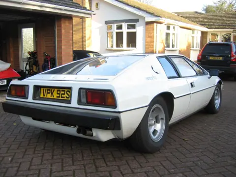 Lotus Esprit S1 chassis 321G registration VPK 92S historical archive photograph 3