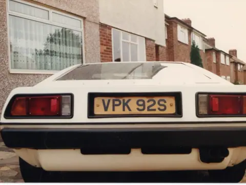 Lotus Esprit S1 chassis 321G registration VPK 92S historical archive photograph 16