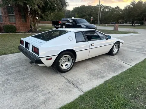 Lotus Esprit S1 chassis 351H registration BOND SUE historical archive photograph 2