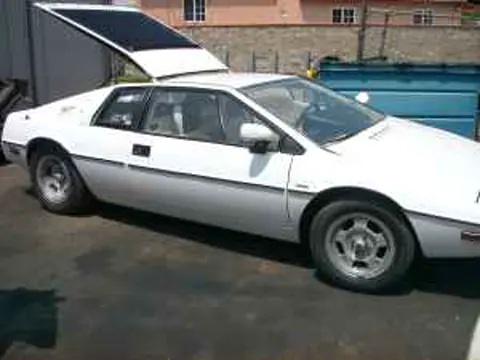 Lotus Esprit S1 chassis 486H historical archive photograph 4