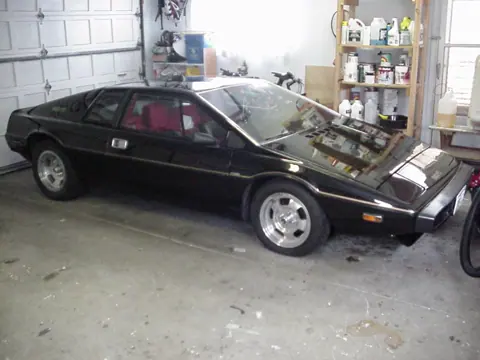 Lotus Esprit S1 chassis 494H registration FKH 320 historical archive photograph 1