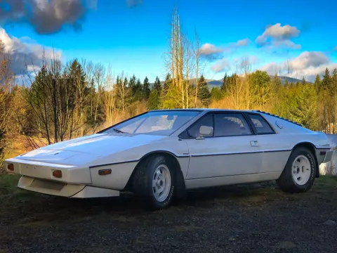 Lotus Esprit S1 chassis 605H historical archive photograph 17