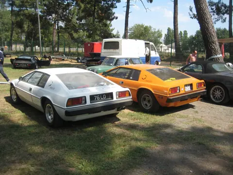 Lotus Esprit S1 chassis 669 EAX registration 669 EAX and 76 LD historical archive photograph 5