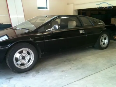 Lotus Esprit S1 chassis CC 109C historical archive photograph 9