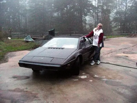 Lotus Esprit S1 chassis UNKNOWN 06 registration unknown 06 historical archive photograph 1